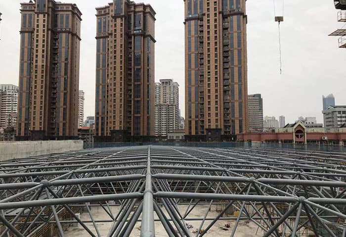 贵州螺栓球网架结构